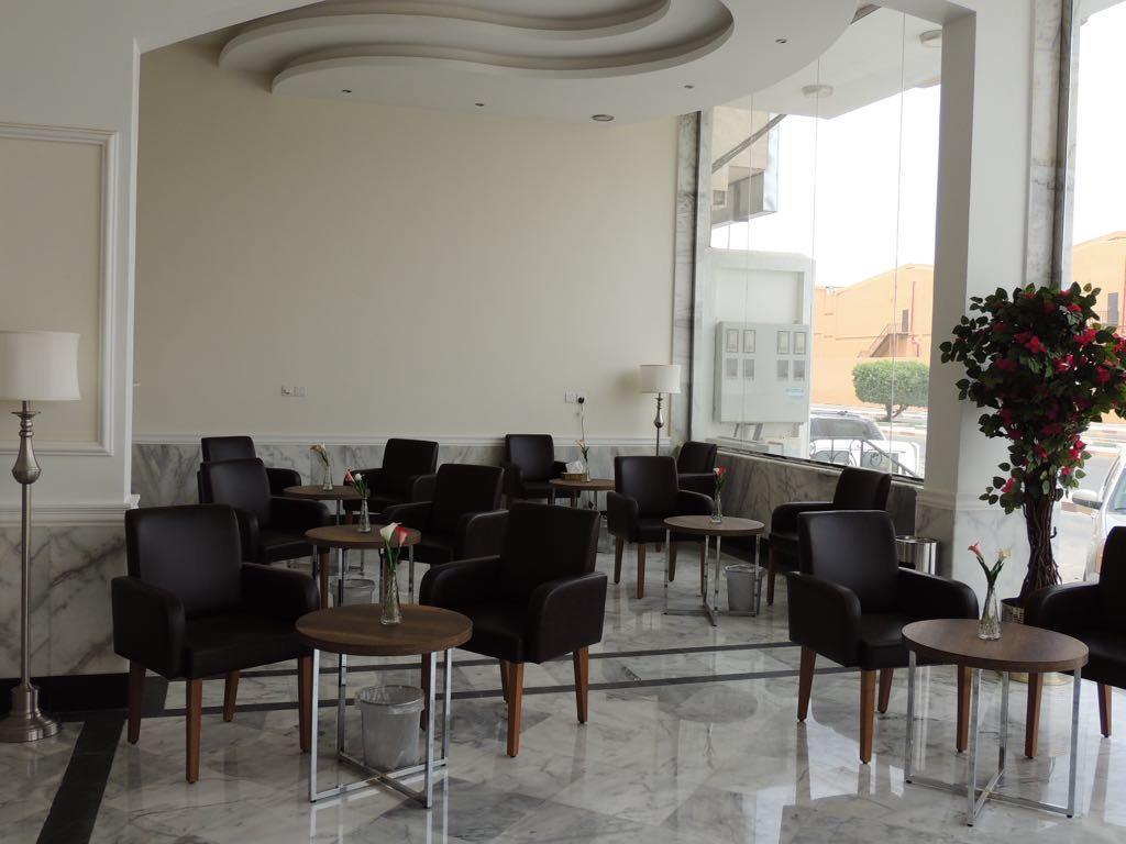 Golden Square Aparthotel